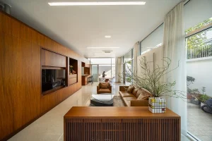 10×10 HOUSE