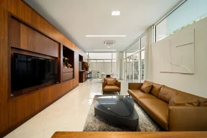 10×10 HOUSE