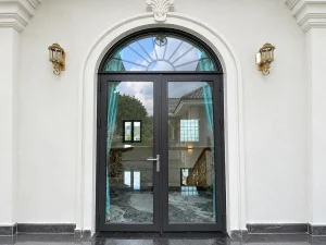 DOOR 138