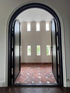 DOOR 80
