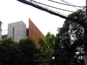 N HOUSE