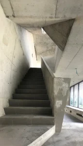 N HOUSE