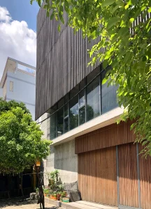 N HOUSE