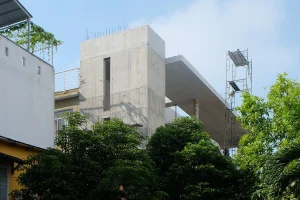 N HOUSE