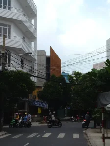 N HOUSE