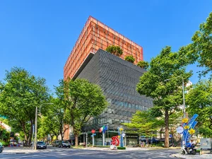 PRESIDENT PLACE