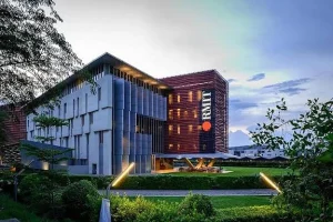 RMIT UNIVERSITY