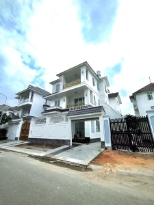 VILLA CHÚ BẢY BÌNH THẠNH